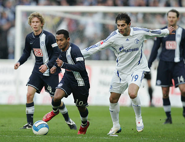 人们称他为 人们称他为